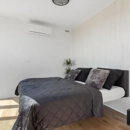 Luxury Penthouse * Prague